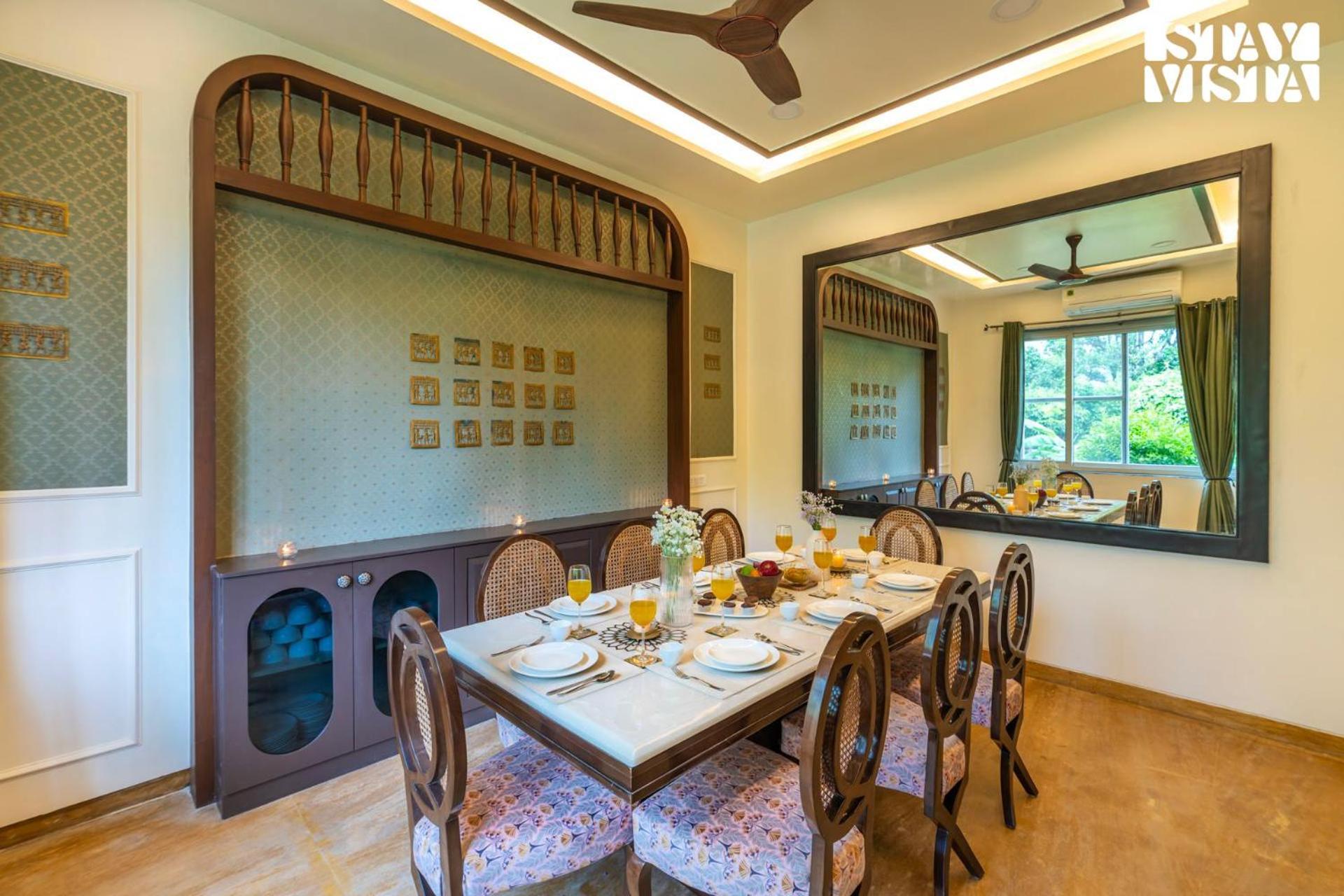 Stayvista At Wandering Vines Indoor Pool 4Bhk Luxury Villa In Delhi Sohna Екстер'єр фото