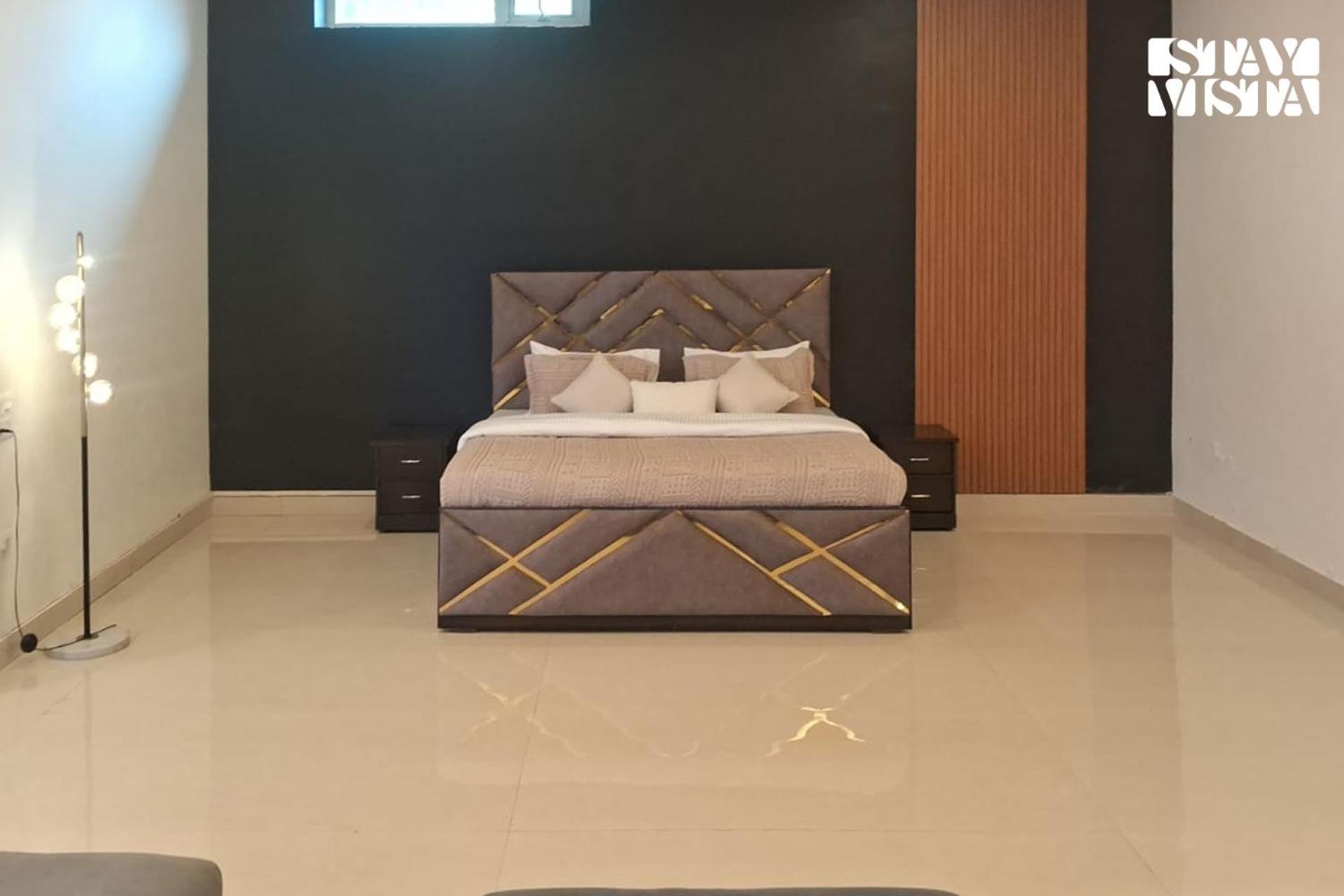 Stayvista At Wandering Vines Indoor Pool 4Bhk Luxury Villa In Delhi Sohna Екстер'єр фото
